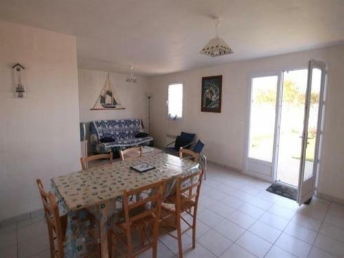 House Maison R�cente T3, Dans Quartier De St Vincent Sur Jard