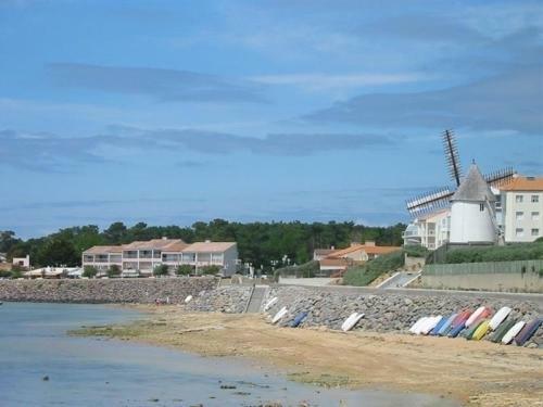 House Maison R�cente T3, Dans Quartier De St Vincent Sur Jard