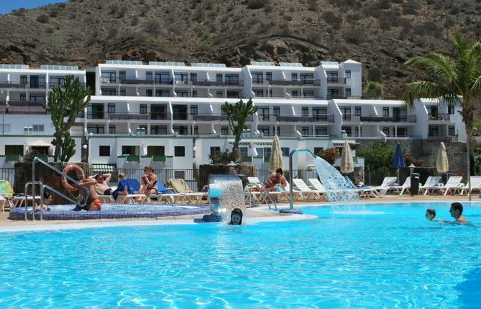 Apartamentos Natural Park