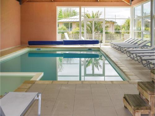 Two-bedroom Holiday Home In Guisseny
