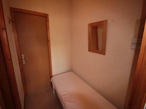 Apartment Village 4