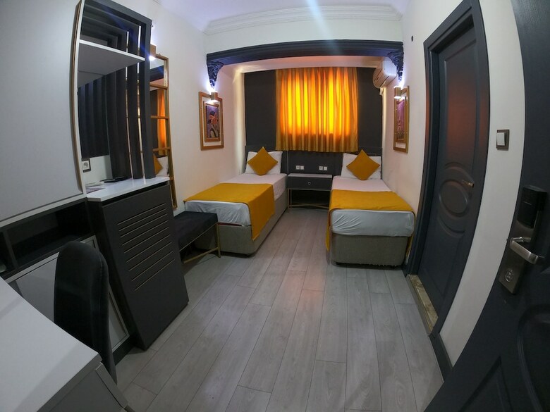 Exporoyal Hotel