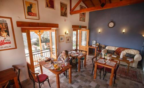 Hostal Ionia Guest House