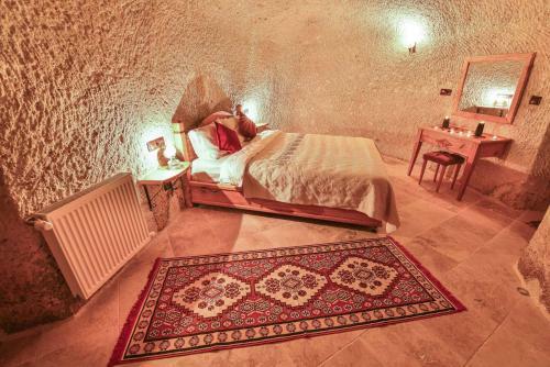 Mosaic Cave Hotel