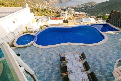 Villa Manolya