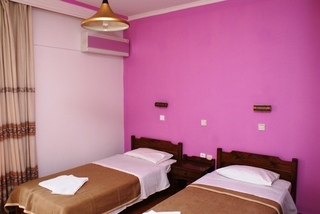 Stam & John Apartments