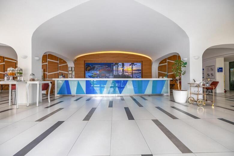Hotel Infinity By Yelken Aquapark&resorts Ku?adasi