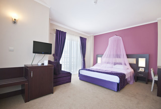 Hotel White Lilyum