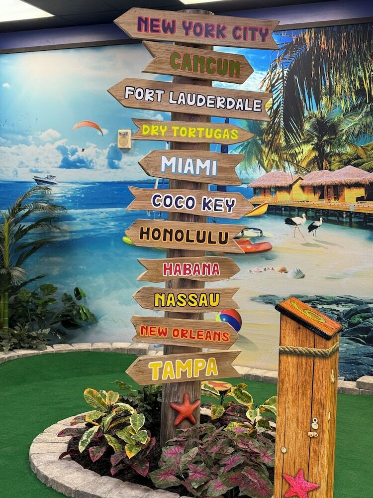 Coco Key Hotel And Water Resort