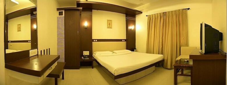 Hotel Golden Residency