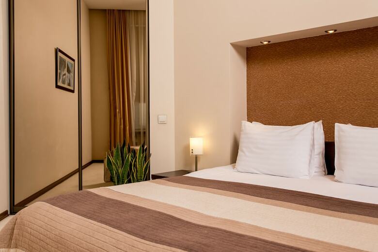 Hotel Senator Apartments City Center