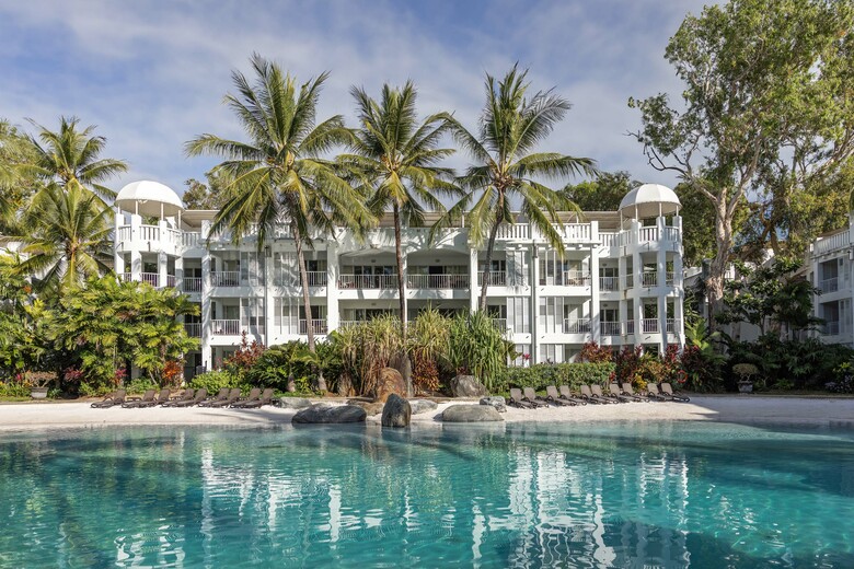 Hotel Peppers Beach Club And Spa Palm Cove