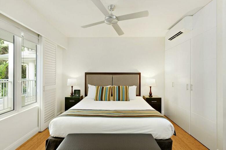 Hotel Peppers Beach Club And Spa Palm Cove