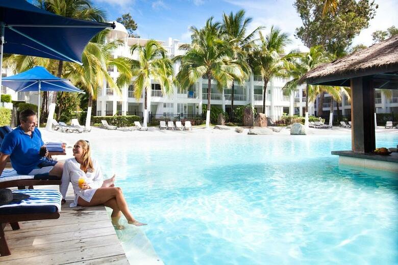 Hotel Peppers Beach Club And Spa Palm Cove