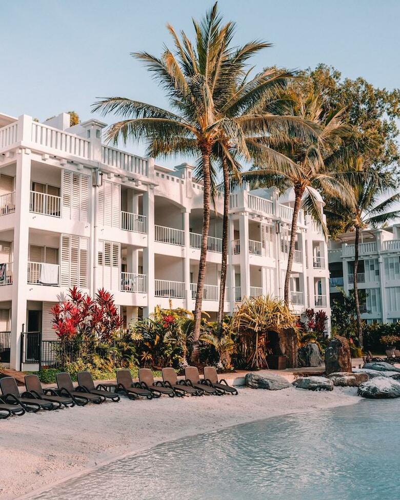 Hotel Peppers Beach Club And Spa Palm Cove