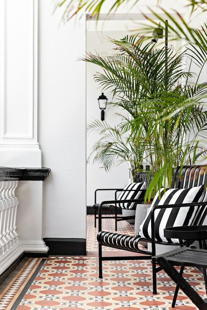 Hotel St. Marks Lodge
