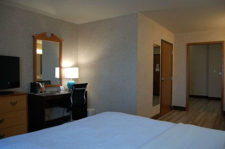 Hotel Quality Inn  Suites Brossard