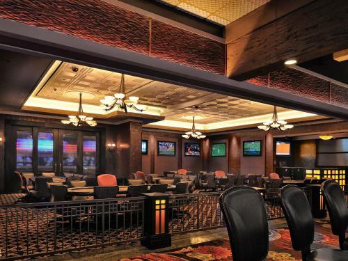 Hotel L�auberge Du Lac Casino Resort