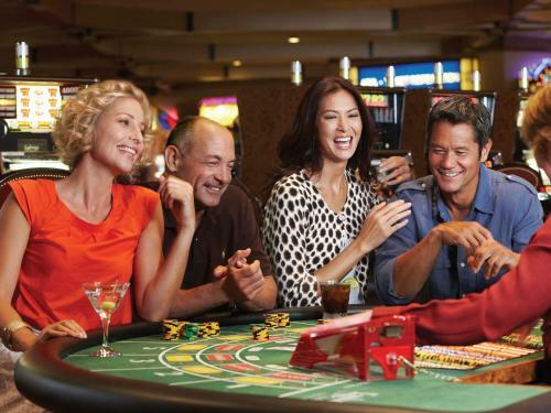 Hotel L�auberge Du Lac Casino Resort