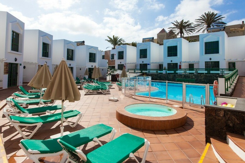 Apartamentos Tao Caleta Playa