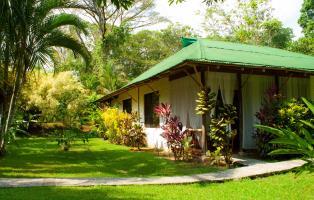 Hotel Villas Rio Mar