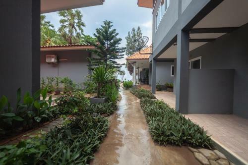 Maenam Villa Hotel