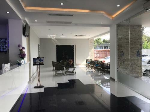Anna-nava Pakkret Hotel