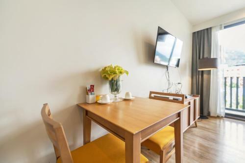 Apartamentos The Deck Patong By Favstay