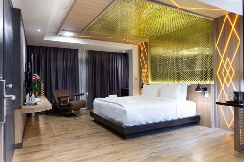 Hotel Holatel