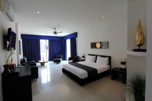 Hotel East Suites