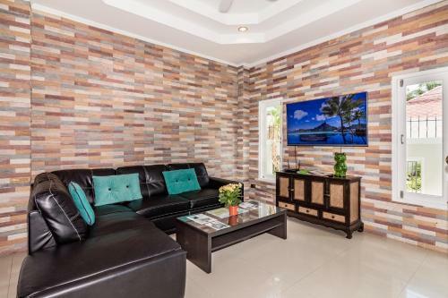 Walkingstreet Tewaree Villa 4 Bedrooms