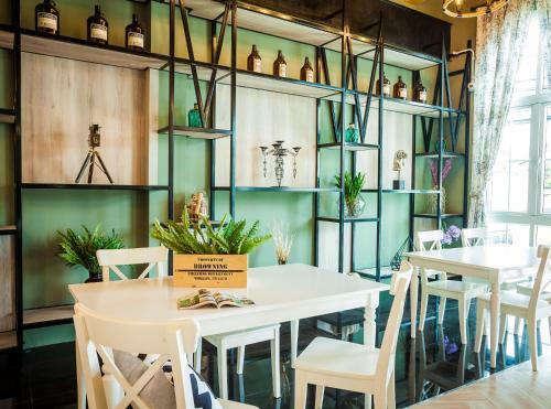 Travel Light Hostel Pattaya