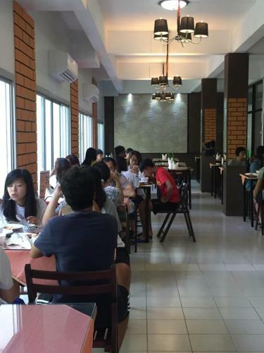 We Train Hotel Don Muang