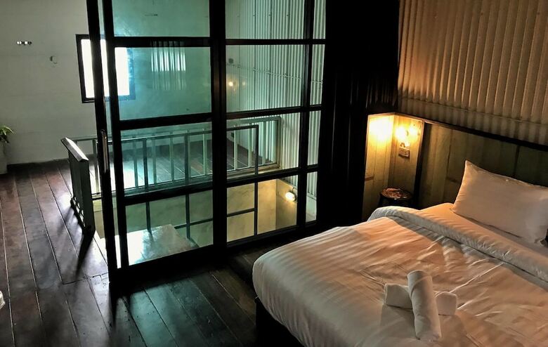 Albergue The Tree Sleep And Space