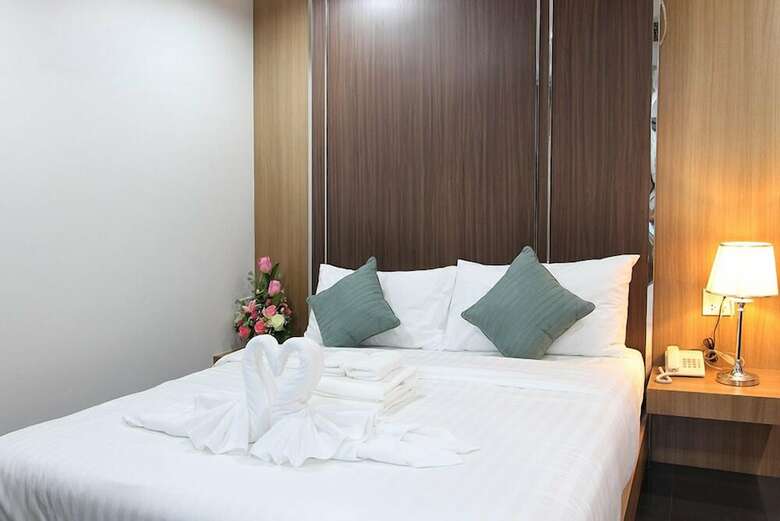Thanburi Hotel