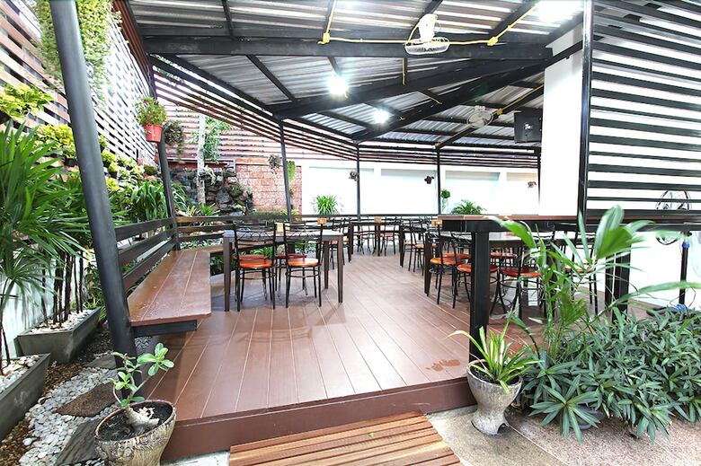 Thanburi Hotel