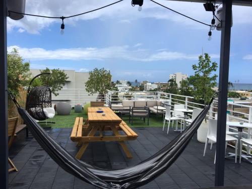 Nomada Urban Beach Hostel