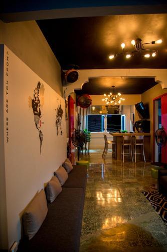 Nomada Urban Beach Hostel