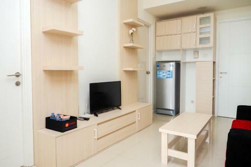 Comfortable 2br Parahyangan Residence Apartment By Travelio