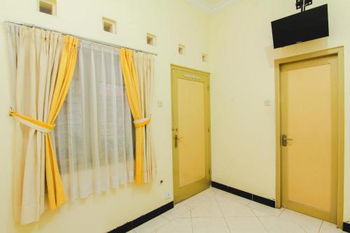 Griya Batik Giri Sekar Homestay