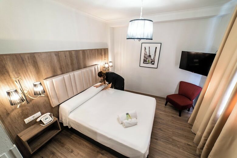 Hotel Sercotel Do�a Carmela