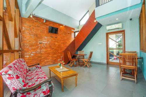 Hotel Oyo 316 Umada Beds & Lounge Syariah