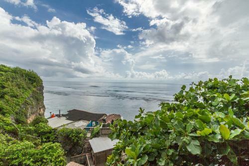 Uluwatu Cliff Apartments