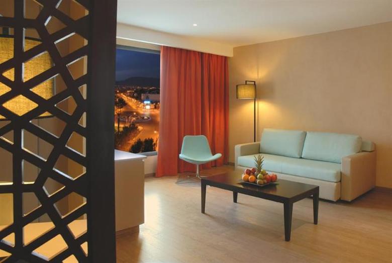Hotel Barcel� F�s Medina