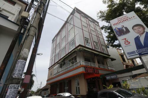 Hotel Reddoorz @ Ranotana Manado
