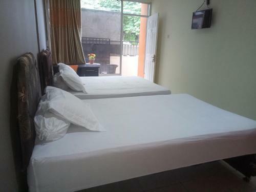 Hostal My Place