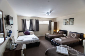 Hotel Travellers Inn