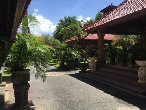 Hotel Agung Cottages