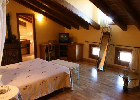 Hotel Puerta Sepulveda