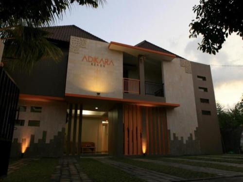 Hostal Adikara Renon
